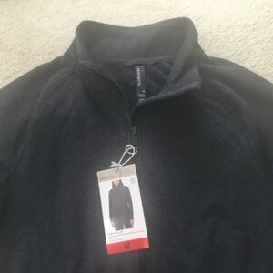 Size medium.
material is organic cotton and recycled polyester